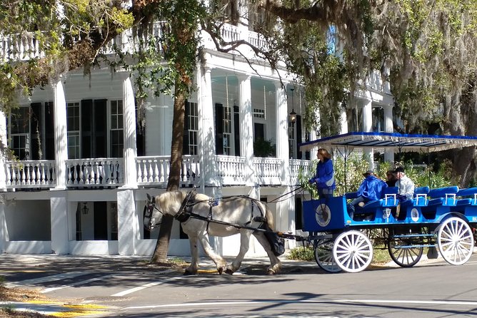 #1 Historical Horse Drawn Carriage Tour - Stories from the Revolution to Hollywood