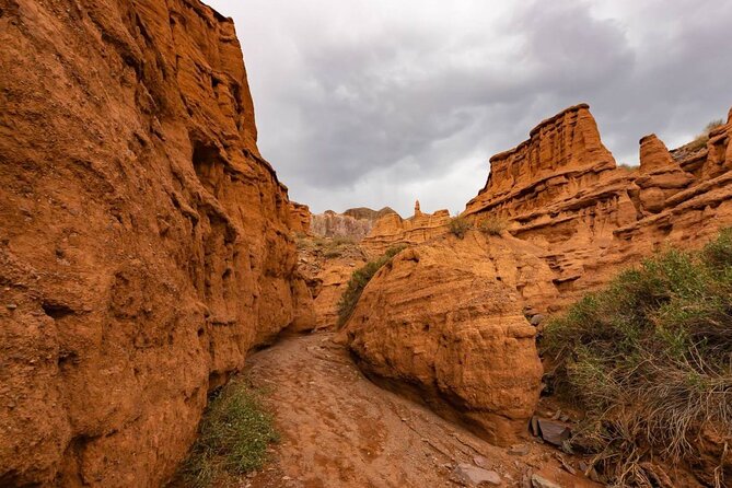 2-Day Adventure: Horseback Riding, Konorchek Canyons & Yurt Stay - Sleeping in a yurt at Chon Kemin