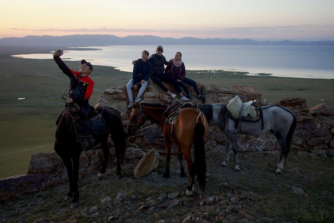2-Days in Song Kul Lake as Nomad - horseback riding & Yurt stay - Why Song Kul works as a two-day escape