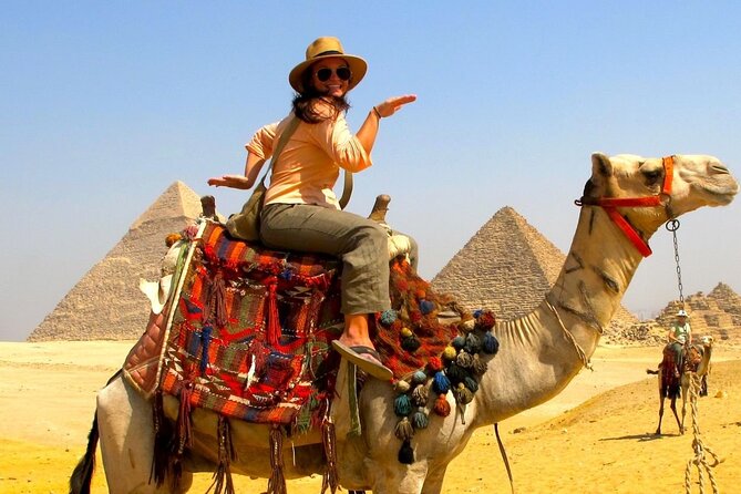 2 Hour Camel or Horse Riding around the Pyramids - Lunch and what you pay for