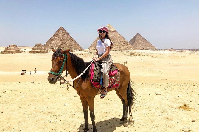 2 Hour Camel or Horse Riding around the Pyramids - Who will enjoy this experience most