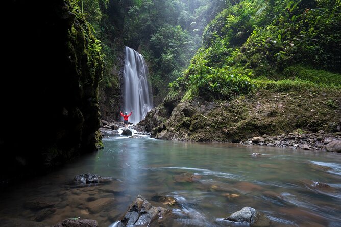 3-in-1 Monteverde Cloud Forest Waterfalls, Wild Trekking and Horseback Riding - Key points before you book