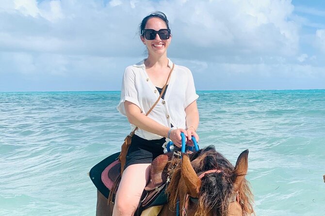 60-Minute Private Horseback Riding Experience in Turks and Caicos - Riding Beside the Clear Turks and Caicos Water