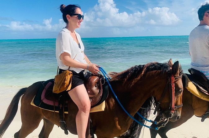 60-Minute Private Horseback Riding Experience in Turks and Caicos - Bouquets and Celebrations