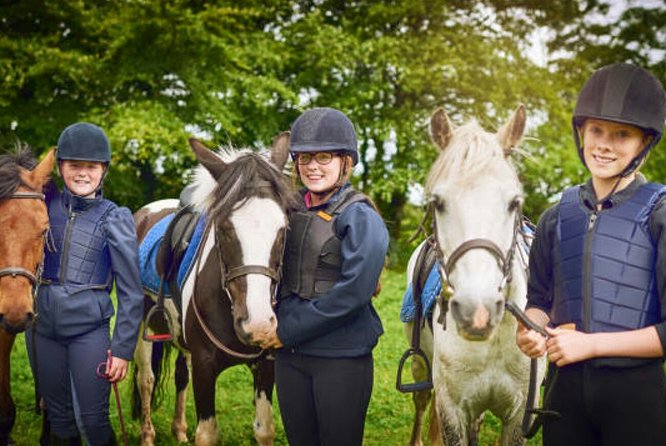 Agadir 2-Hour Horse Riding Experience with Pickup - Private tour wording and group size