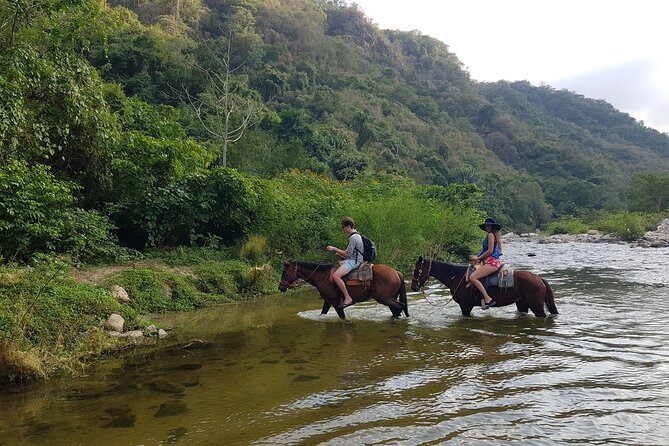 Aguas Termales A Caballo - Riding from Puerto Escondido to San José Manialtepec