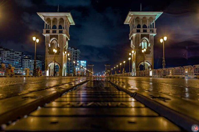 Alexandria By Night Private Tour By Horse Carriage Ride And Free Walking Tour - A traditional carriage ride toward Qaitbay