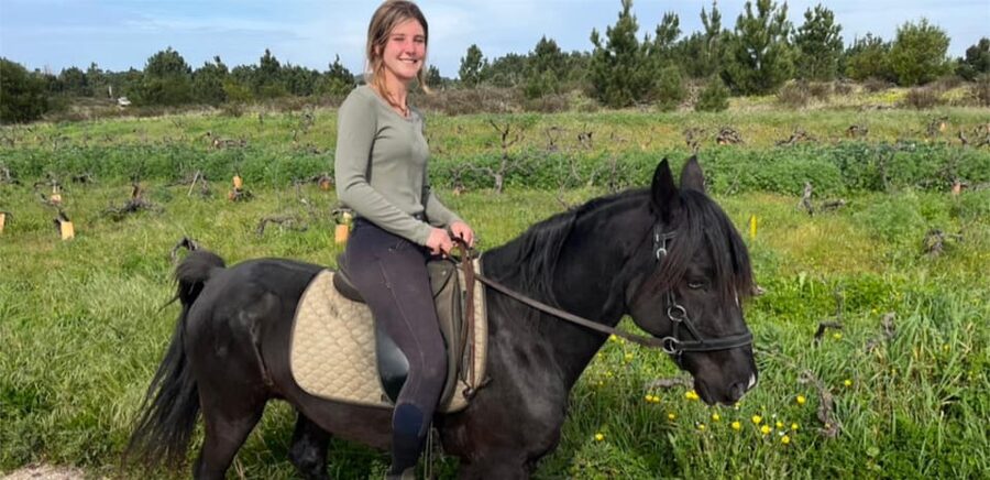 Algarve Horseriding tour in the countryside of Aljezur Rogil - What confident riders should expect