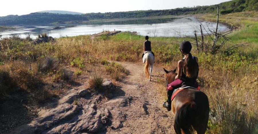 Alghero: Lake Baratz Guided Horseback Ride - Meeting at the Baratz riding school