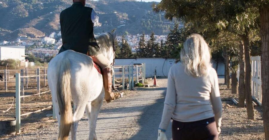 Andalucia: Horse Riding Tour with Picnic - Riding through rural Andalusia
