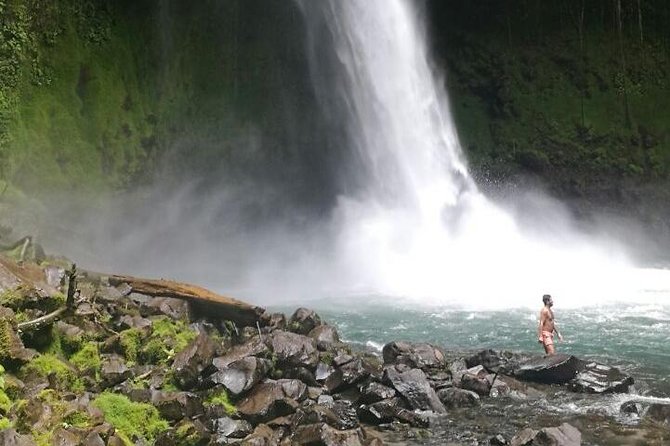 Arenal Horseback Riding to La Fortuna Waterfall - Who should book this outing