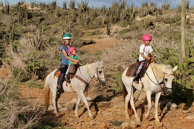 Aruba Countryside: Horseback Adventure to Urirama Cove - Service at the ranch and on the trail