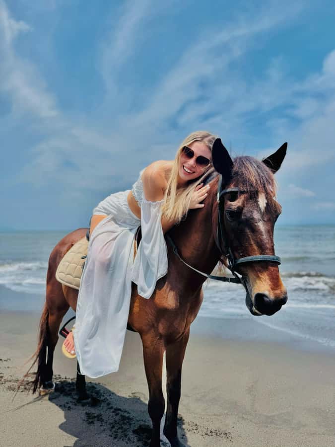Bali Horse ride at Saba beach Horse tour - Riding along Saba Beach