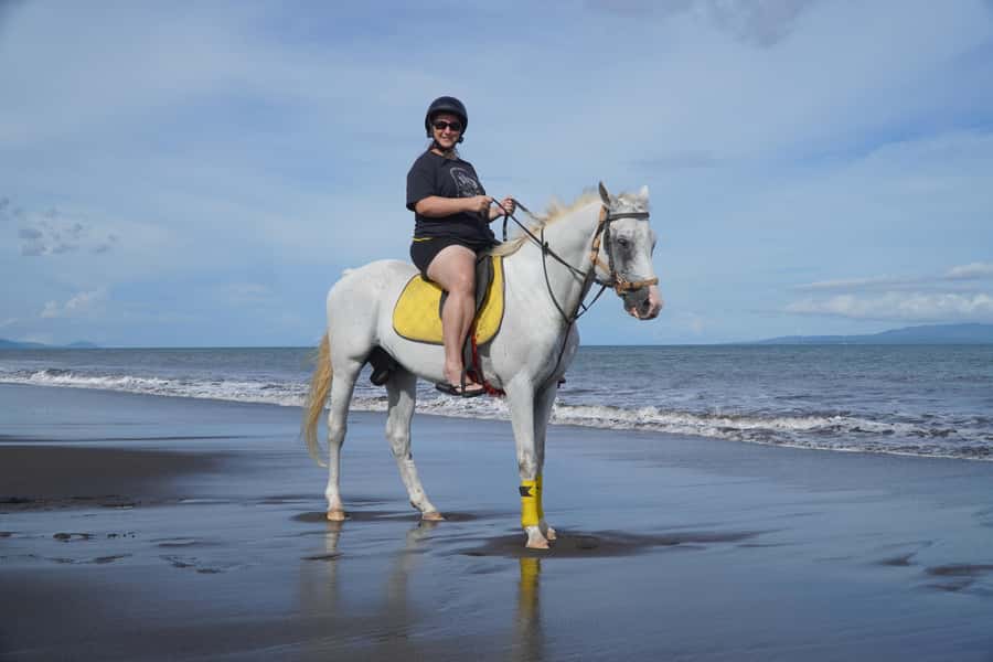 Bali: Horse Riding Experience in Sanur (1 Hour ride) - One hour along Sanur’s black-sand shore