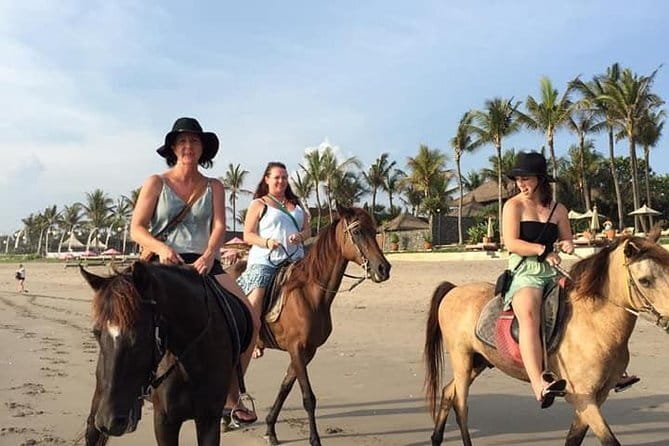 Bali Horse Riding Sanur Beach include Transport - What to bring and what to clarify