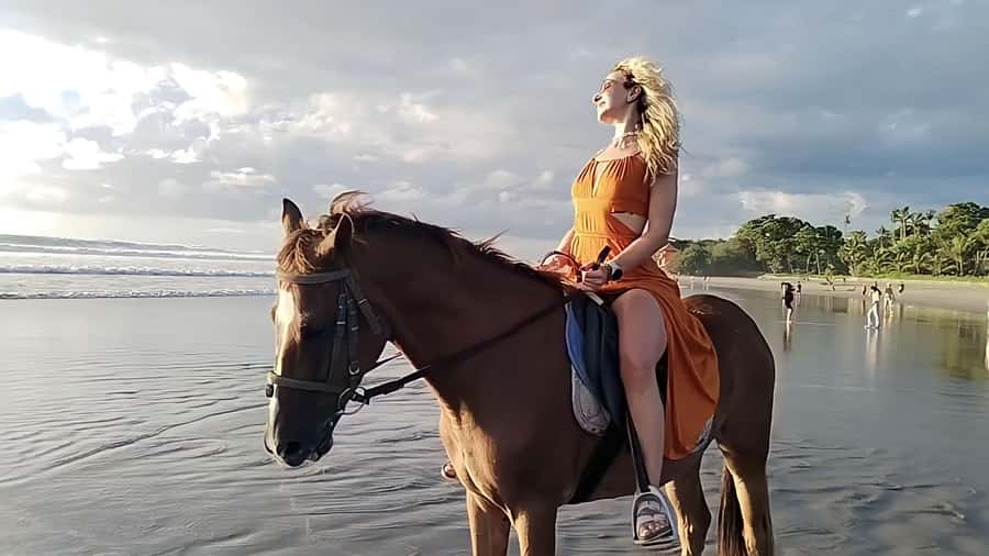 Bali: Horse Riding Tour on Seminyak Beach Include Transport - Riding beside Seminyak’s waves