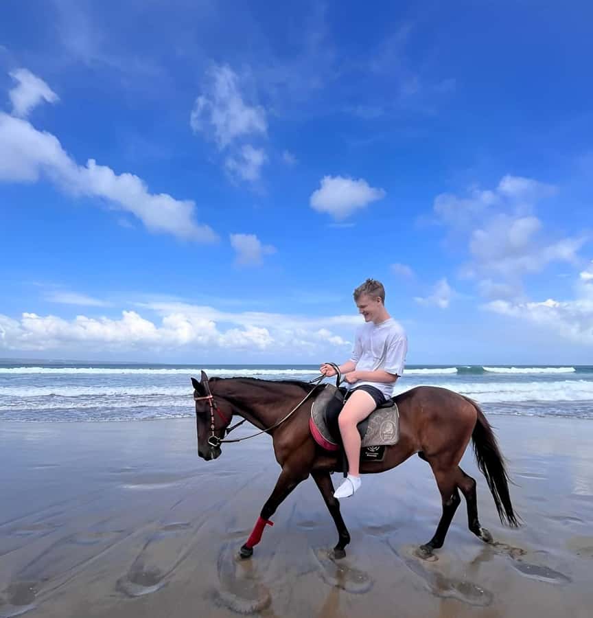 Bali: Horse Riding Tour on Seminyak Beach Include Transport - The guide can shape the whole experience