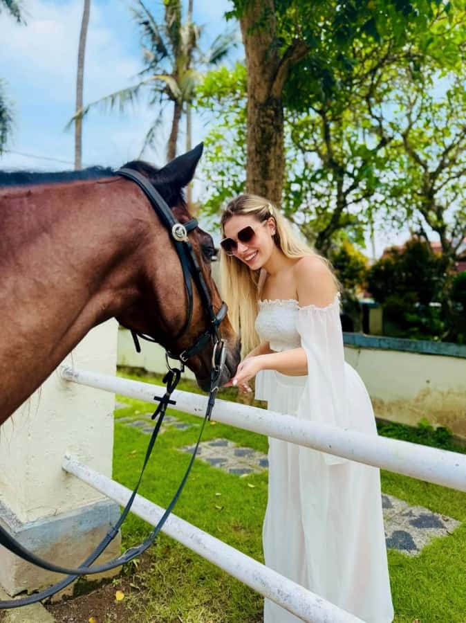 Bali: Horseback Tour Through Saba Beach and Local Temples. - What the local temples detail really means