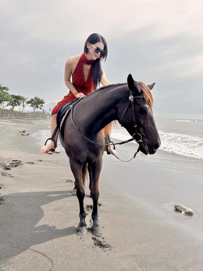 Bali: Horseback Tour Through Saba Beach and Local Temples. - How the $46 price compares with the experience