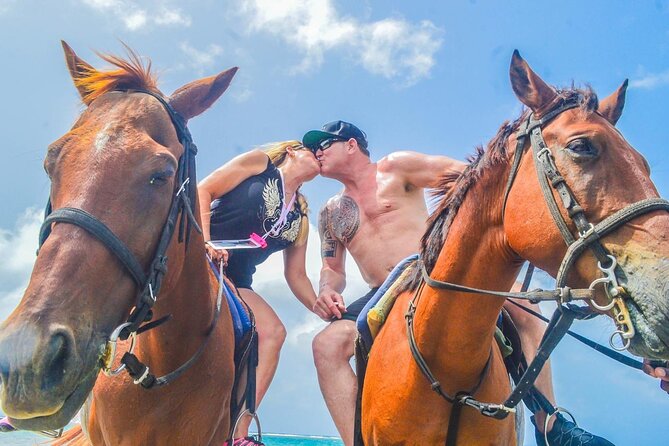 Bamboo Rafting and Horseback Riding - Two Contrasting Sides of Jamaica in 1 Hour 45 Minutes