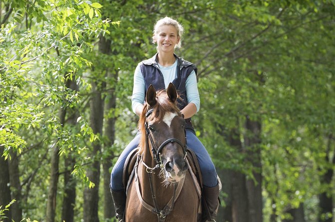 Bariloche Horseback Riding & Traditional Argentine Barbecue Tour - Choosing a Horse and Learning the Basics