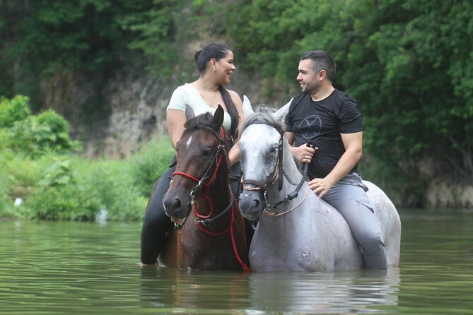 Bayahíbe Horseback Riding & River swimmig - Group size, timing, and the minimum of eight