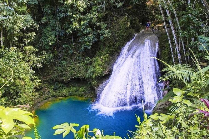 Blue Hole and Horse back riding - Who will enjoy this Jamaican combination most?