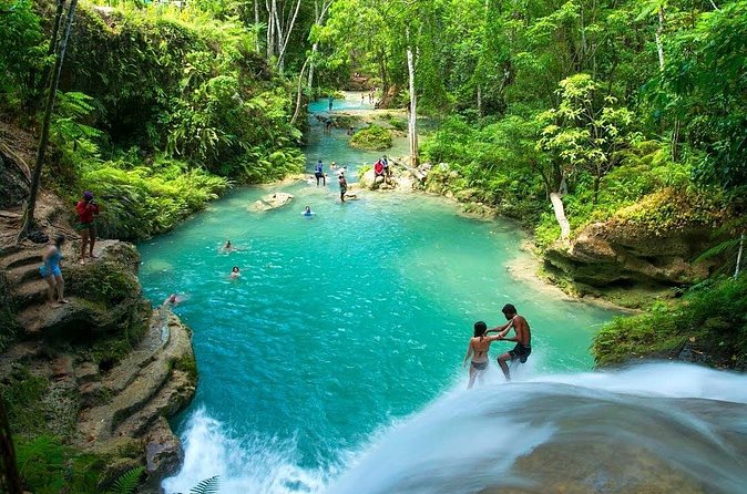Blue Hole and Horseback Riding and Shopping - Is $165.67 a fair price?
