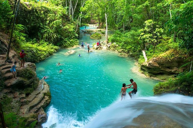 Blue Hole and Horseback Riding and Shopping - Blue Hole: the day’s main splash