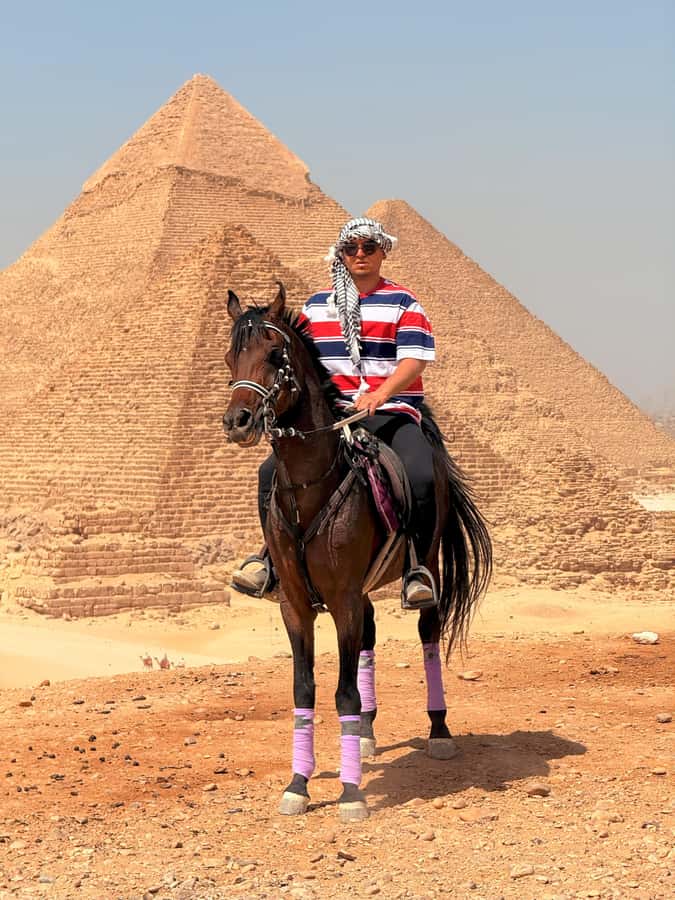Cairo: Horse Riding tour at Pyramids of Giza - Horseback views of the Giza Pyramids