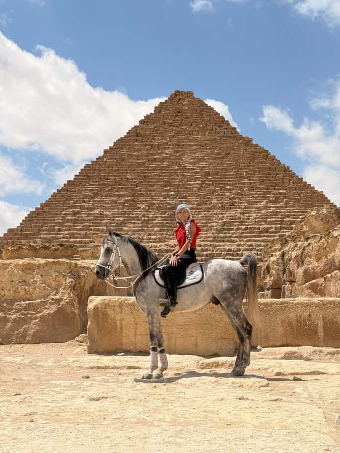 Cairo: Horse Riding tour at Pyramids of Giza - Choosing a horse and learning the basics