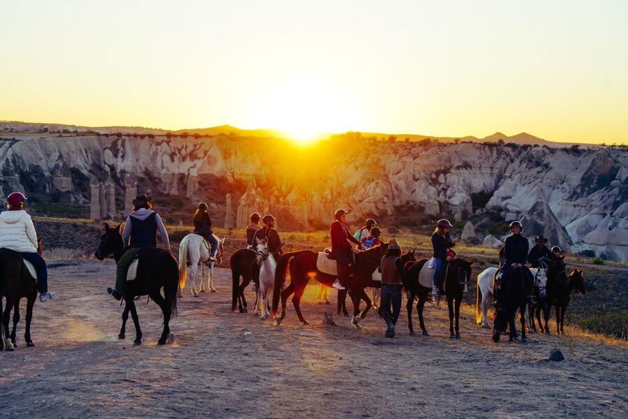 Cappadocia: Horse Riding Tour Sunset or Day Time with Pickup - How difficult is the riding?