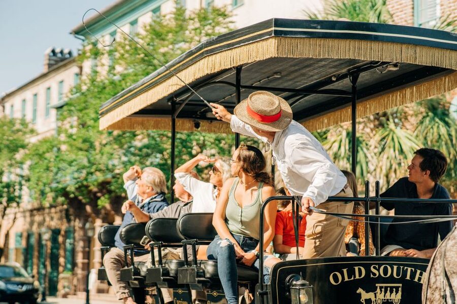 Charleston: Historical Downtown Tour by Horse-drawn Carriage - Why a carriage is a smart first look at Charleston
