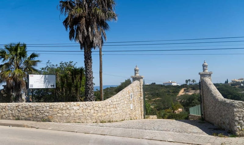 Cliffside Horseback Riding in the Algarve - Who will enjoy this Algarve ride