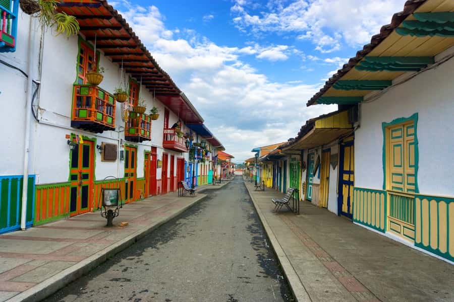 Cocora Valley: Salento & Private Horseback Riding Tour - Starting in Salento on horseback