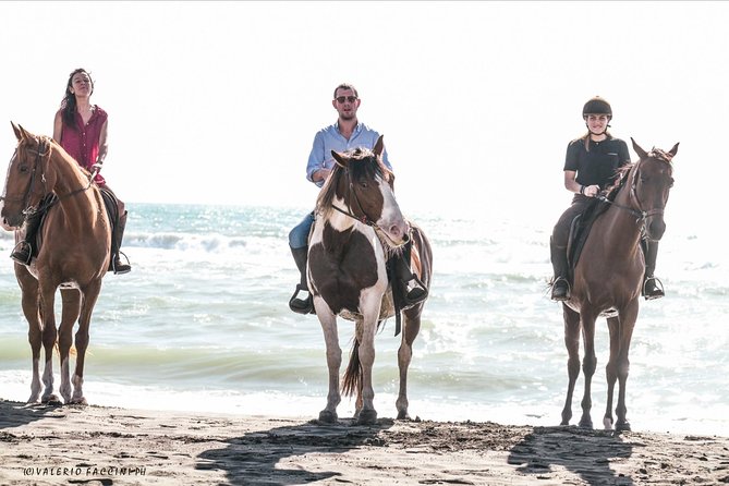Daily out of Rome : Horseback ride with meals & wine included - Lunch, wine, and the village finish