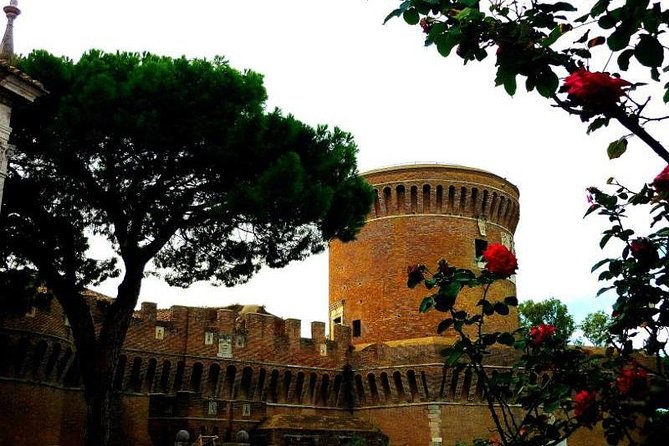 Daily out of Rome : Horseback ride with meals & wine included - The guide and the human side of the day