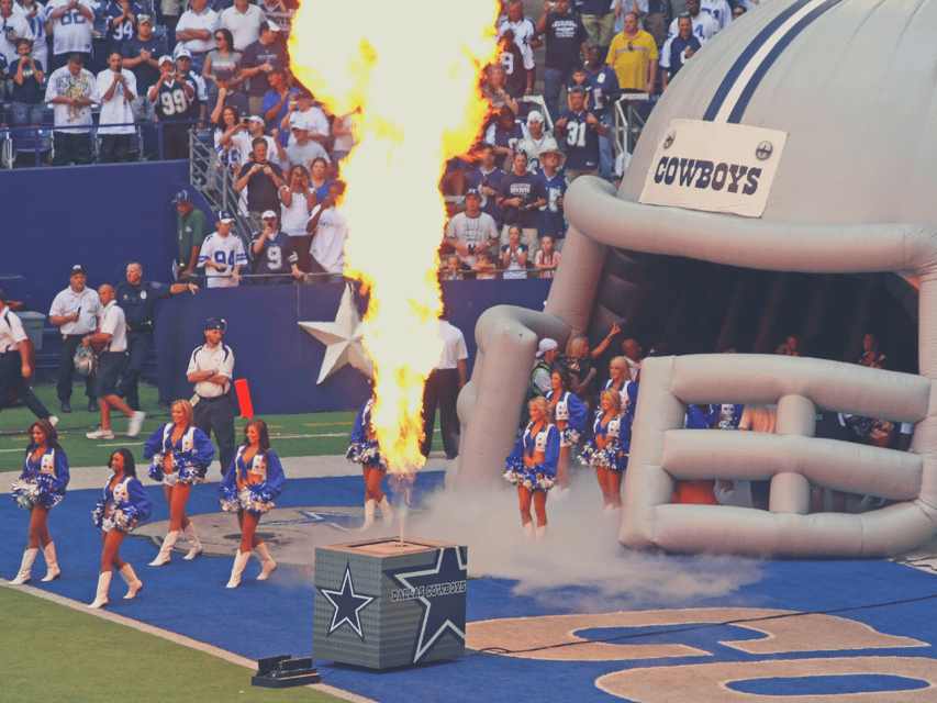 Dallas: Dallas Cowboys Football Game Ticket at AT&T Stadium - The best reasons to book this game