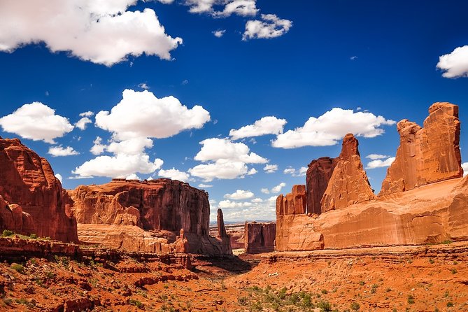 Discover The Best Of Moab In A Day: Arches Canyonlands Dead Horse - Why the guide makes a difference on this route