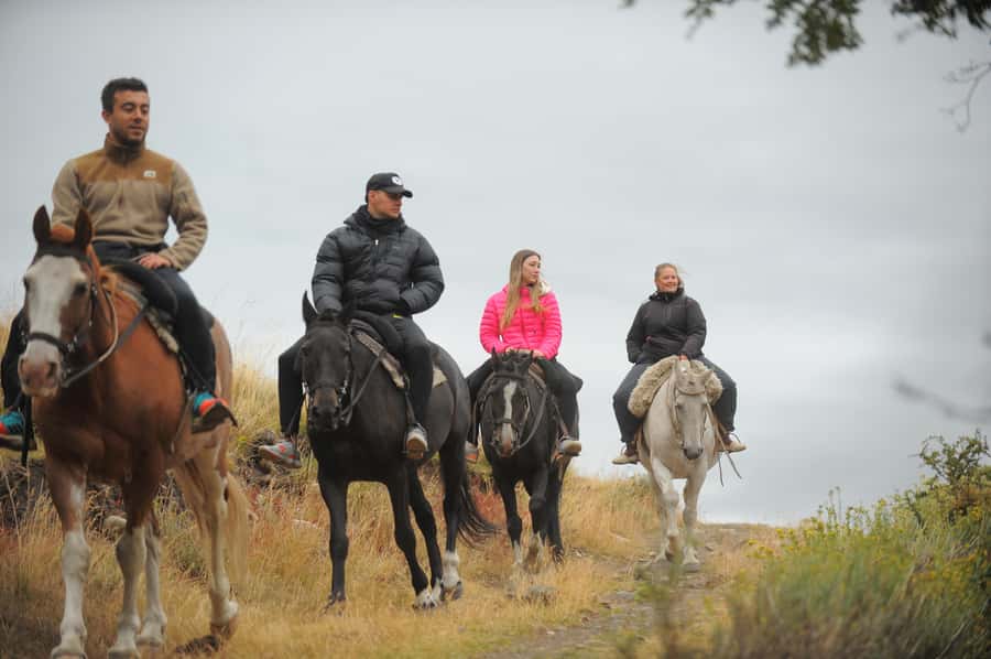 El Calafate: Horseback riding in Cerro Frias - From your hotel to Estancia Alice