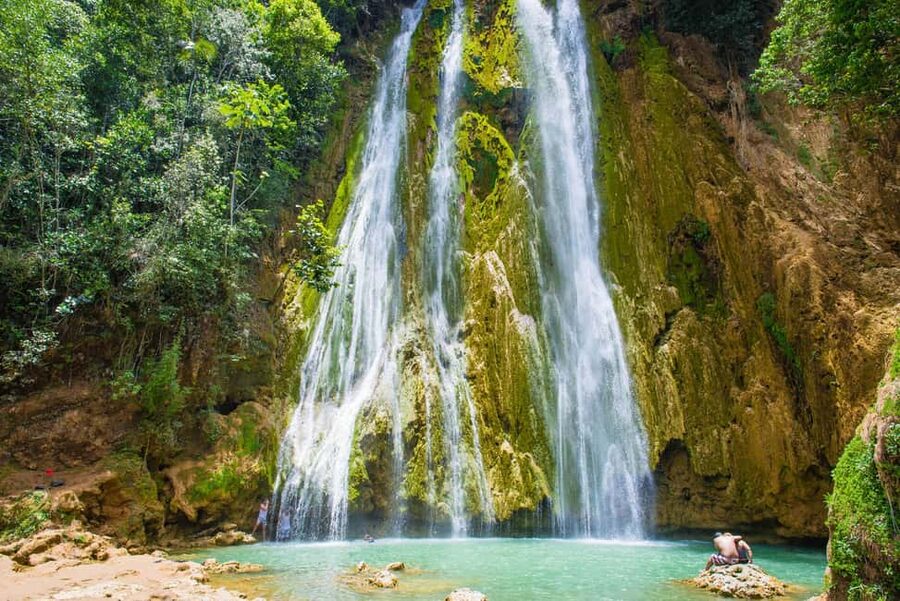 El Limón: Waterfall Horseriding Tour with Lunch - Riding through Samaná’s tropical forest