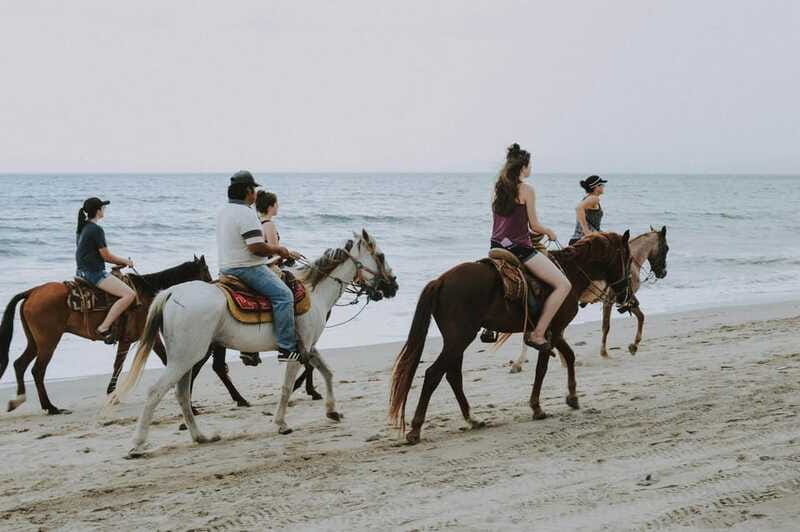 Ensenada: Horseback riding in the beach - Cruise passengers should plan the meeting point carefully