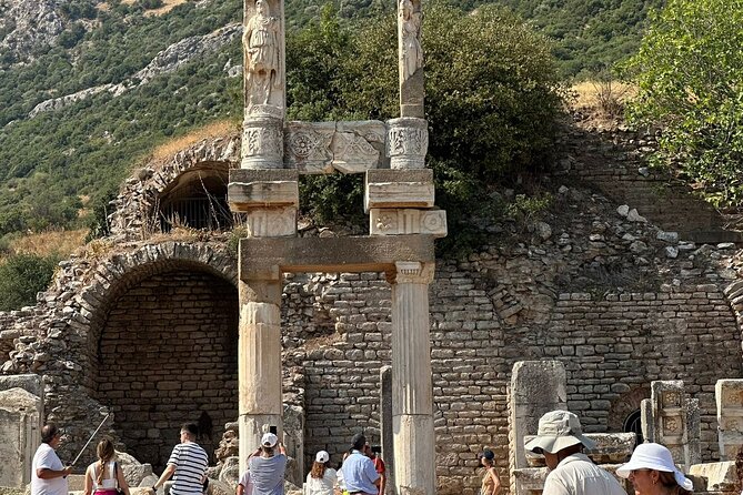 Ephesus Full Day Tour & Horse Safari + Lunch - Opt Turkish Bath - Lunch and the handicrafts stop