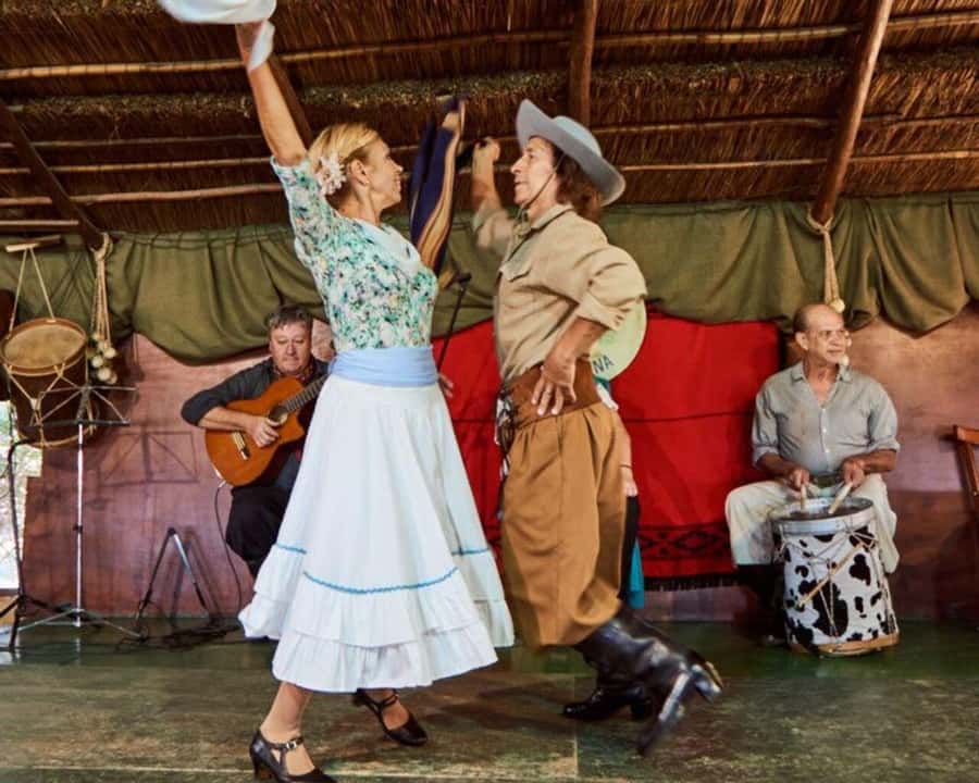 From BA: Santa Susana Day Trip with Lunch - Gaucho Party - Why Santa Susana feels different from a city tour