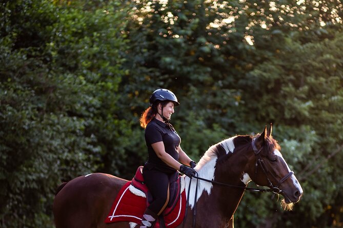 From Krakow: Horse Riding by the Lake Private Tour - Meeting the horses and beginning the ride