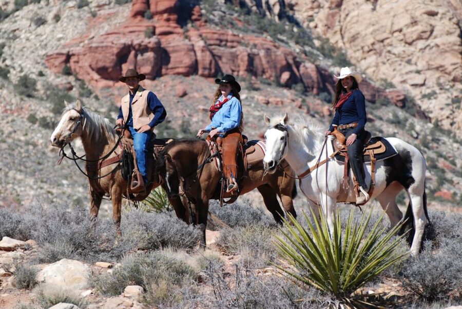 From Las Vegas: Maverick Ranch Breakfast and Horseback Ride - Leaving Las Vegas before the crowds wake up