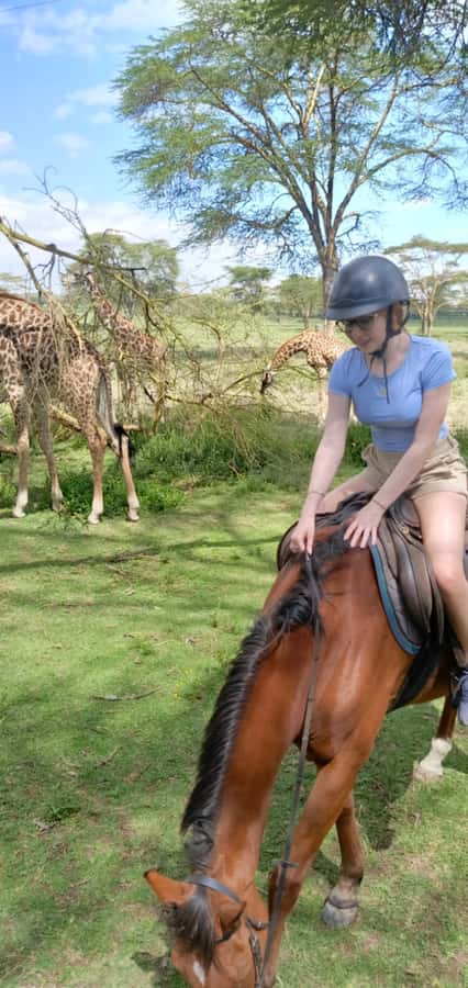 From Nairobi: Horseback Wildlife Safari with Transfer & Meal - Meeting the Horses Near Naivasha