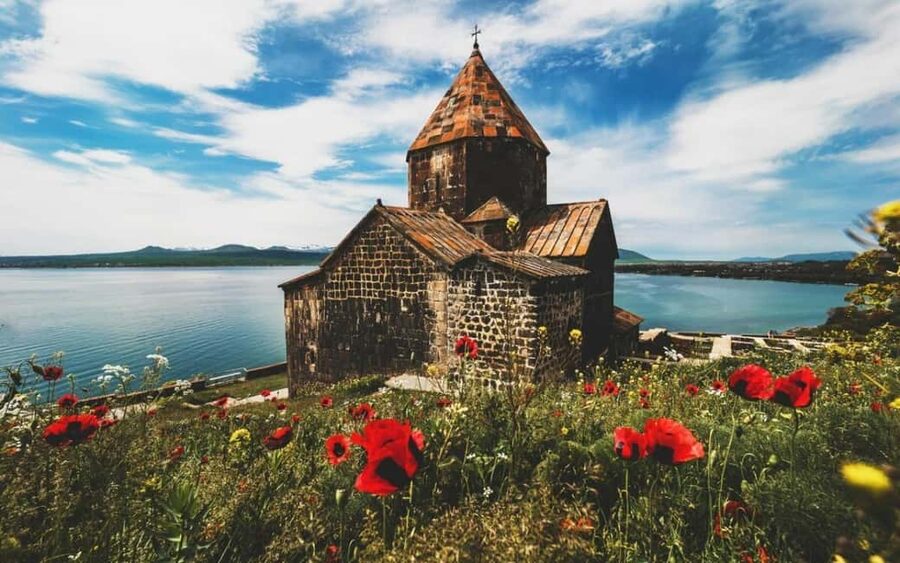 From Yerevan: Off-Road and Horseback Riding Adventure Tour - From Yerevan to Armenia’s high lake