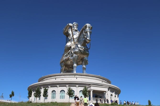 Full Day Chinggis Khaan Statue & Terelj NP Tour +Horseride, Eagle - One hour on horseback in the Terelj valley