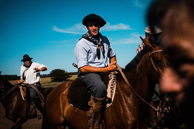 Gaucho Day Trip from Buenos Aires: Santa Susana Ranch - Leaving Buenos Aires for the pampas